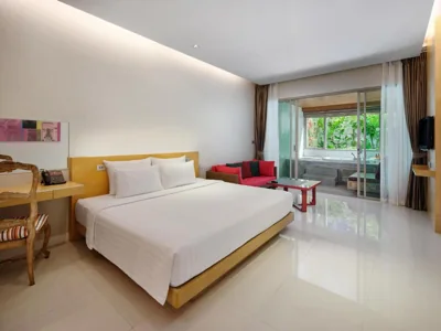 Deluxe Jacuzzi — The Kee Resort & Spa